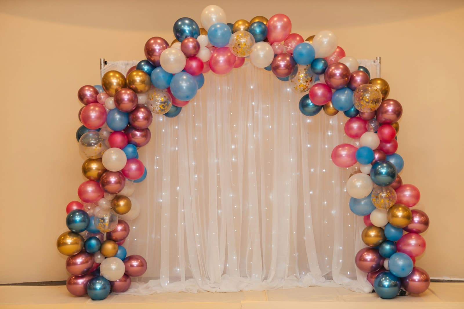 BALLOON DECOR